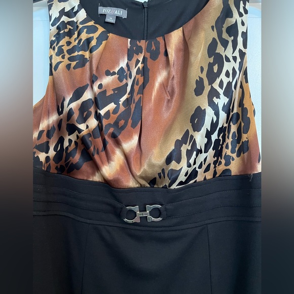 Roz & Ali size 16 animal print form fitting sleeveless dress. - Picture 2 of 5